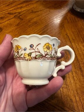 Hibiscus by Vernon Kilns Handpainted
